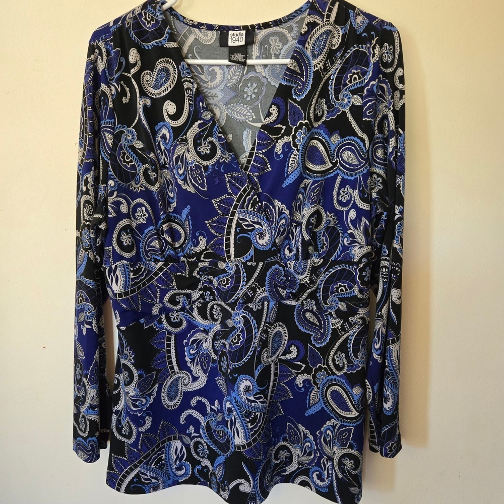 Studio 1940 Blue Paisley Faux Wrap Top Metallic Accents Long Sleeve 14/16W